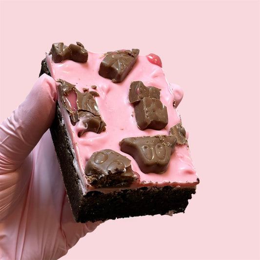 Strawberry Freddo Brownie